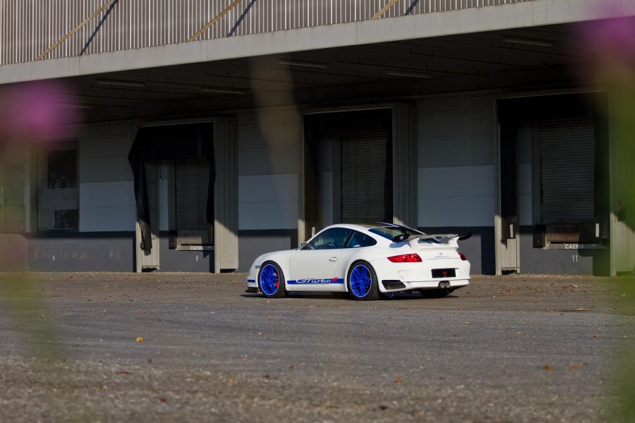  Porsche 911 GTurbo R by 9ff 2012 года  (фото 15 из 30)